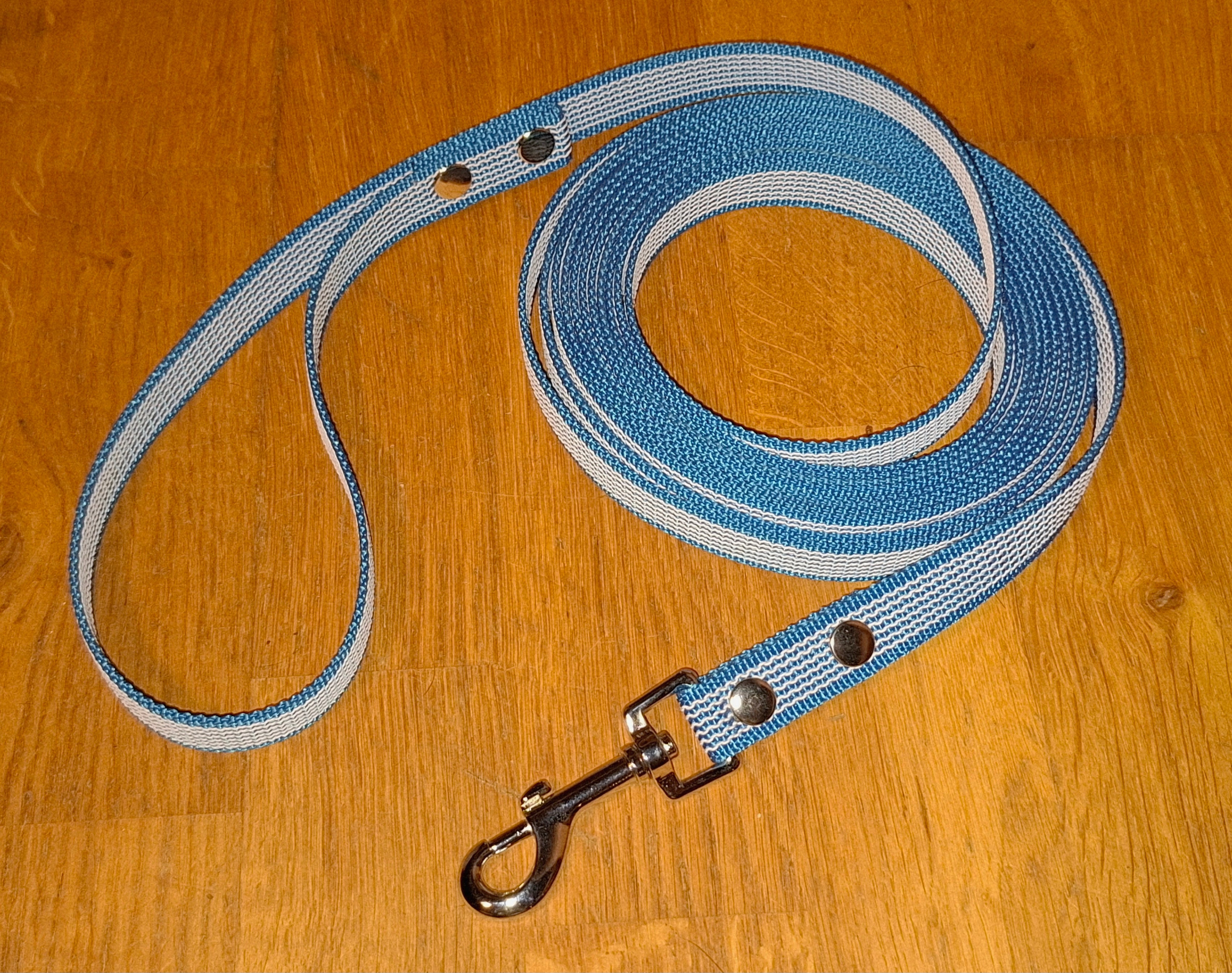 Spårlina i antiglid, med handtag 20mm x 5m, turkosblå/vit gummi