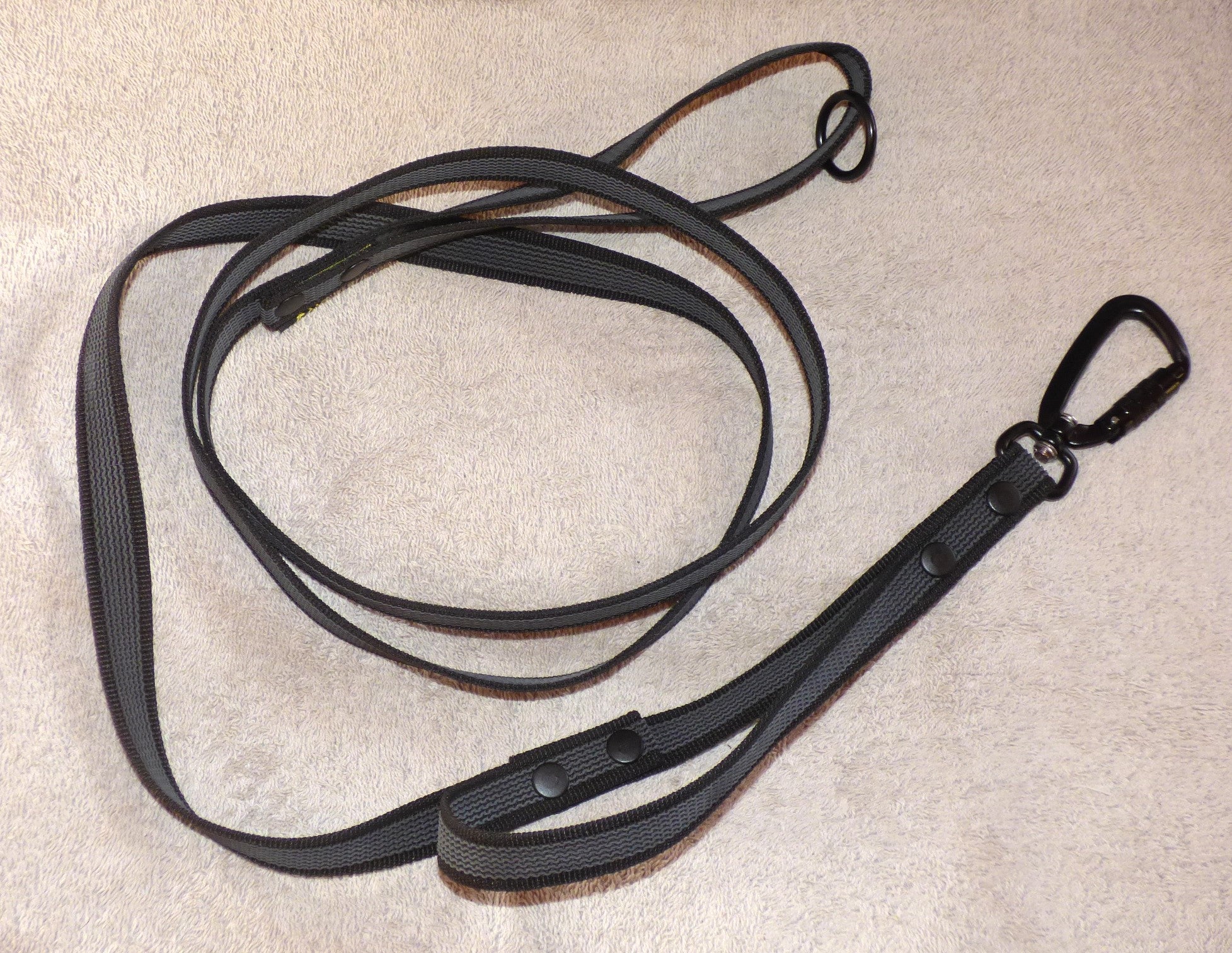 Antiglidkoppel med "twist lock hake" och extra handtag, svart